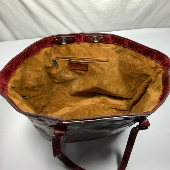 NWOT - Patricia Nash Benvenuto Berry Red Tote - Picture 7 of 15